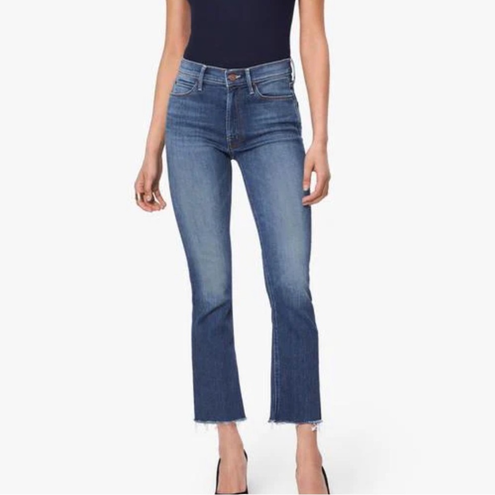 Mother Denim Hustler Ankle Fray in Big Sky Wash